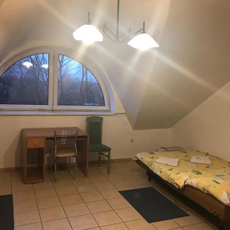 Pilgrims Place Hostel Częstochowa Zewnętrze zdjęcie
